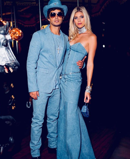 Devon Windsor Devon Windsor